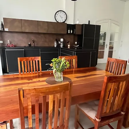 Apartment Bismarck Mit Sauna Und Whirlpool Gorlitz