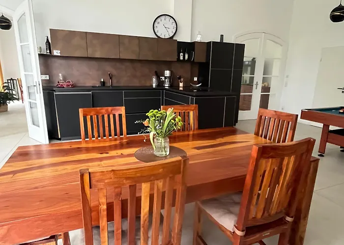 Apartament Bismarck Mit Sauna Und Whirlpool Görlitz